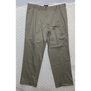Dockers D3 Dress Pants Mens 38x32 Beige Pleated Classic Fit Straight Leg